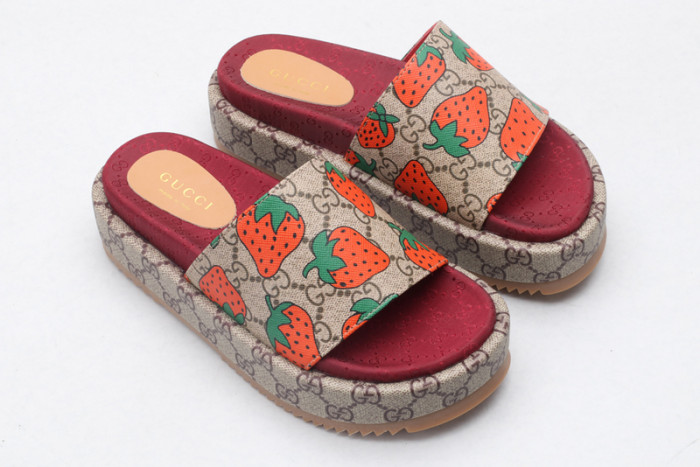 GUI SANDAL