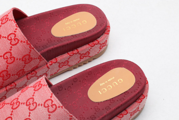 GUI SANDAL