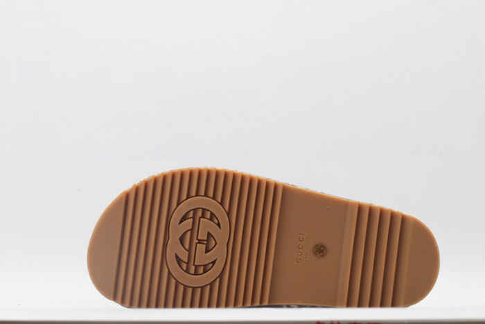 GUI SANDAL