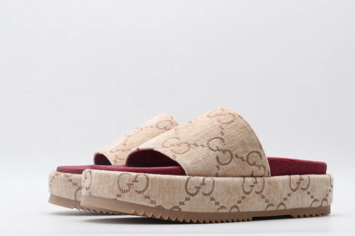 GUI SANDAL