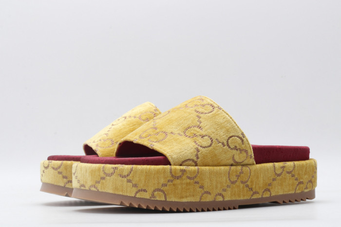 GUI SANDAL
