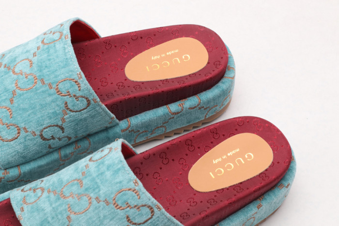 GUI SANDAL