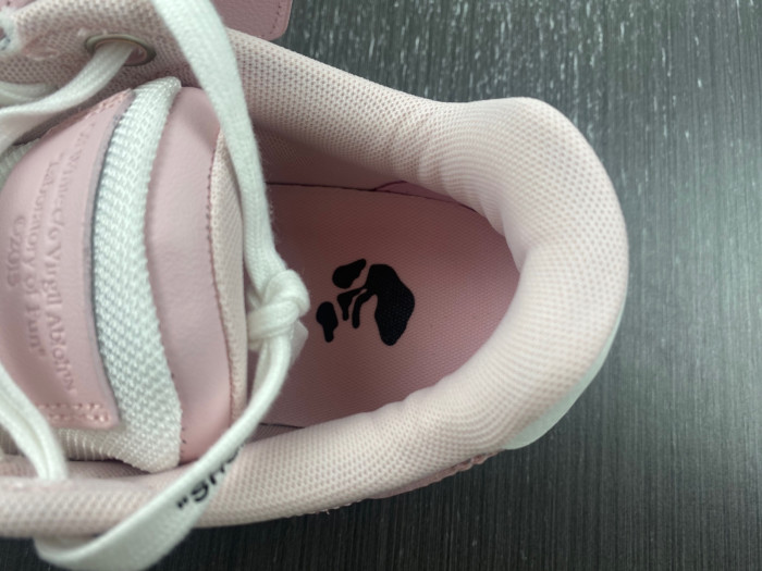 OFW SNEAKER