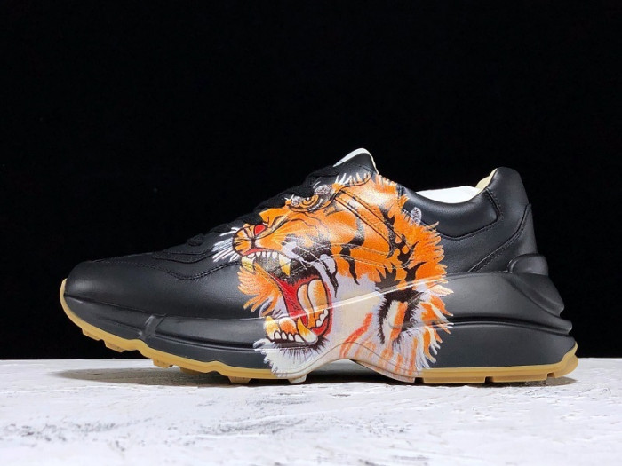 GUI SNEAKER