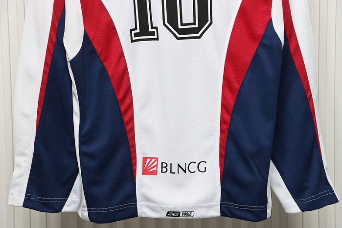 balenc1g& shirt