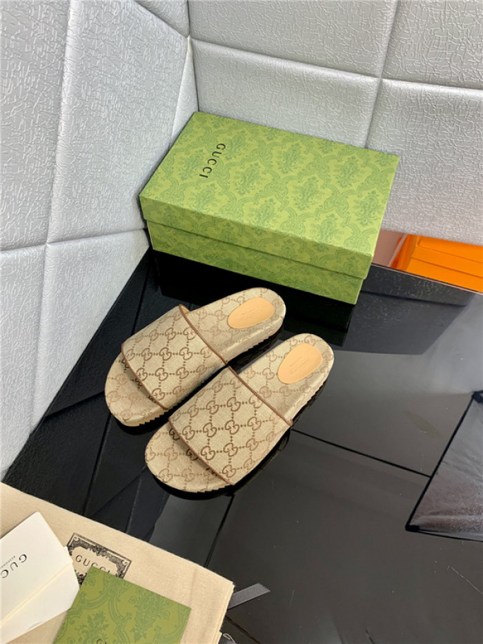 GUI SANDAL