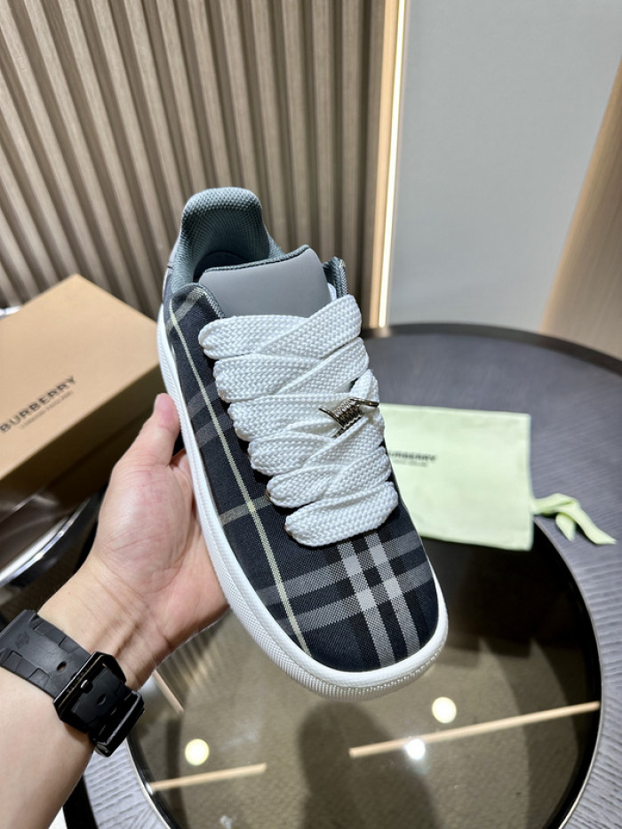 BUB sneaker