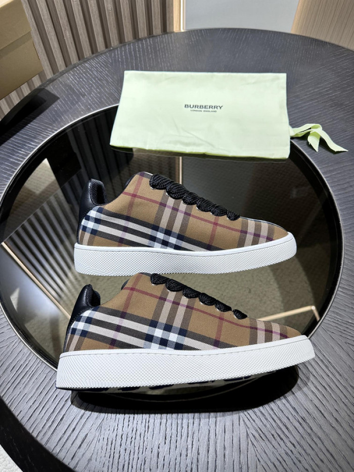 BUB sneaker