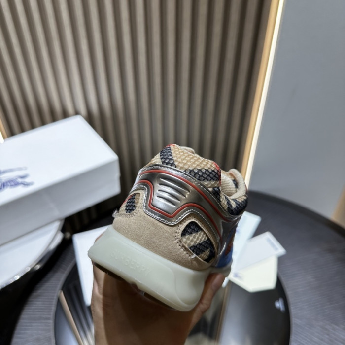BUB sneaker