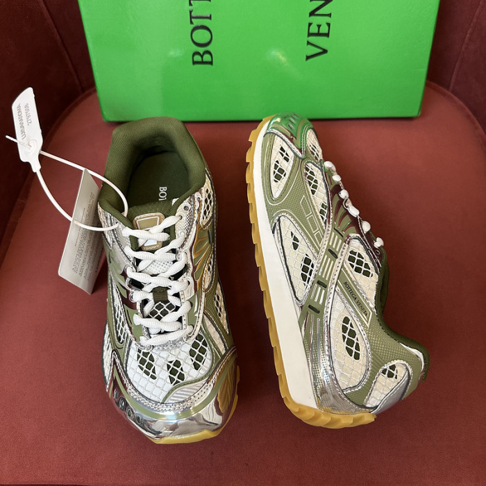 BV sneaker