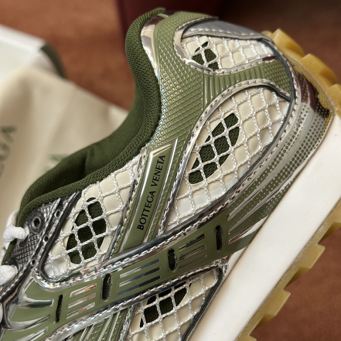 BV sneaker