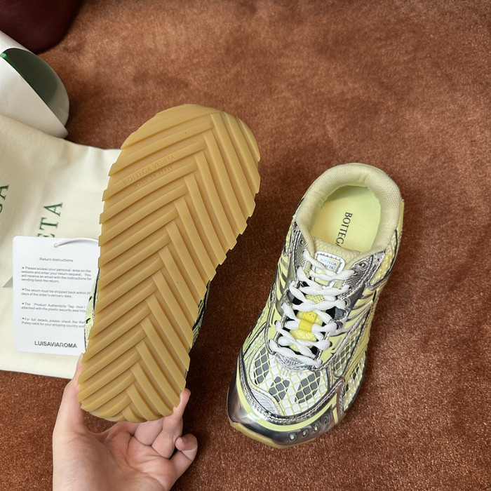 BV sneaker