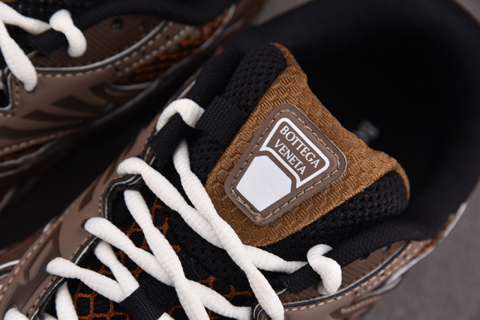 BV sneaker