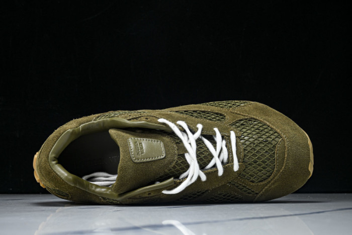 BV sneaker