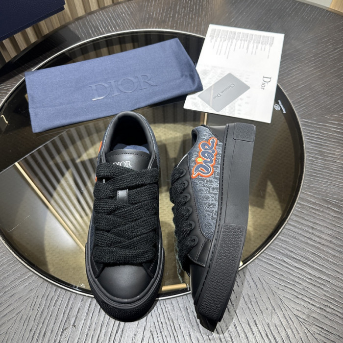 D10R SNEAKER