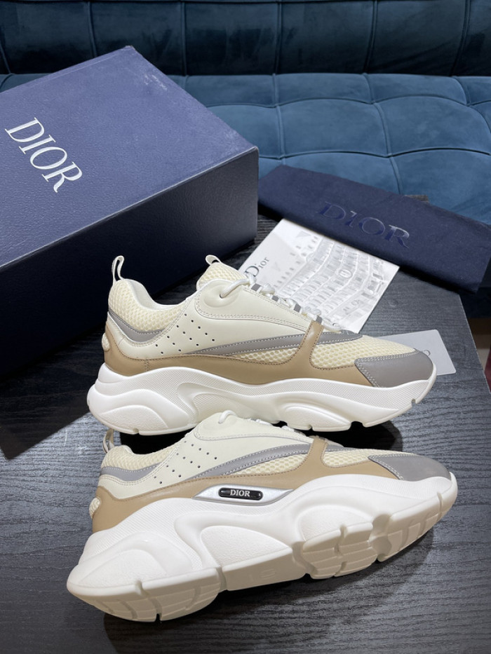D10R SNEAKER