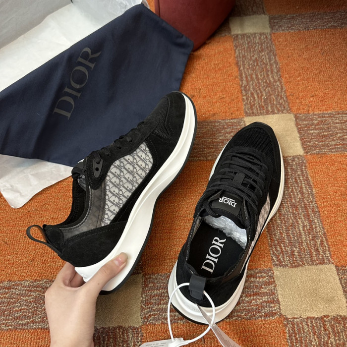 D10R B25 SNEAKER