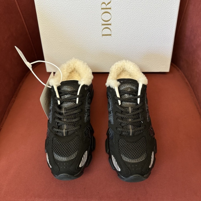 D10R SNEAKER