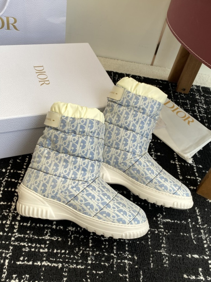 D10R boot