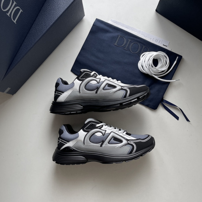 D10R SNEAKER