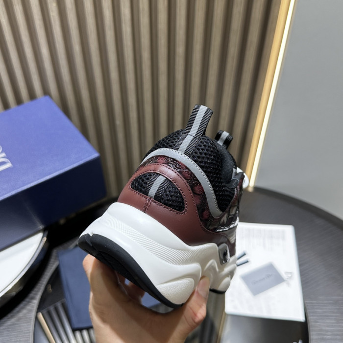 D10R SNEAKER