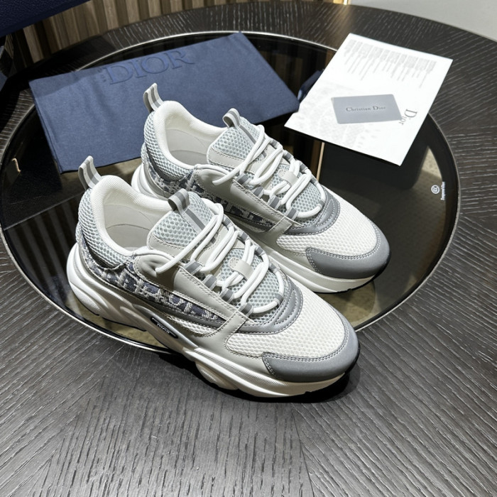 D10R SNEAKER