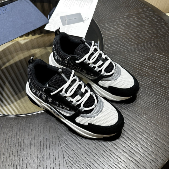 D10R SNEAKER