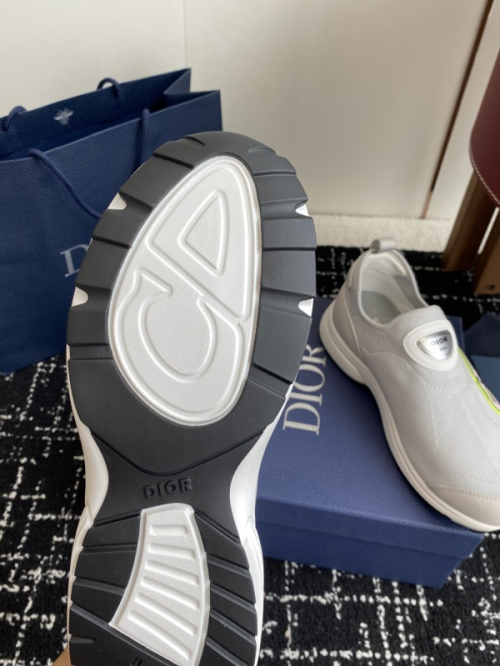 D10R SNEAKER