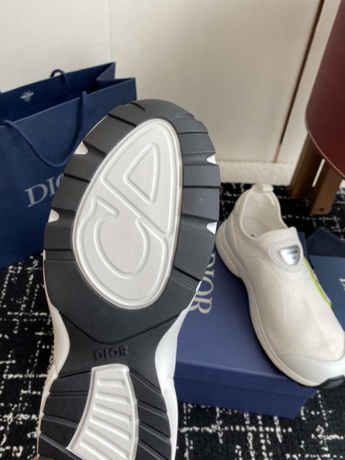 D10R SNEAKER