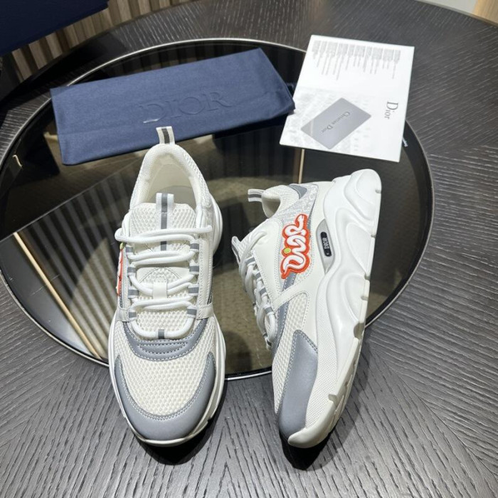 D10R SNEAKER