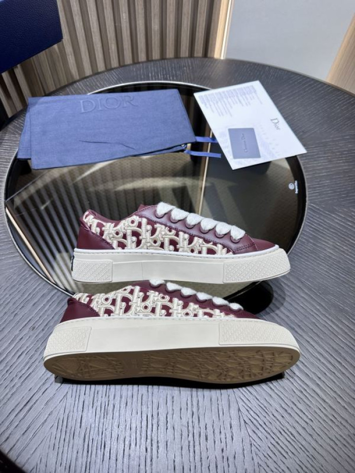 D10R SNEAKER