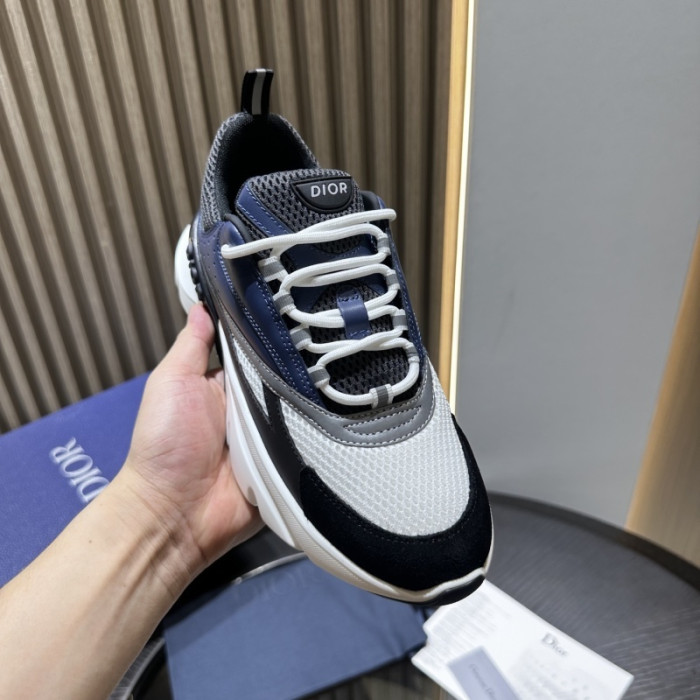 D10R SNEAKER