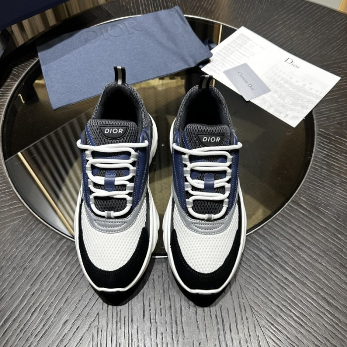 D10R SNEAKER