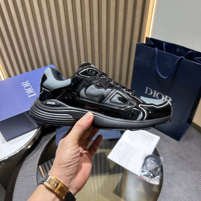 D10R SNEAKER