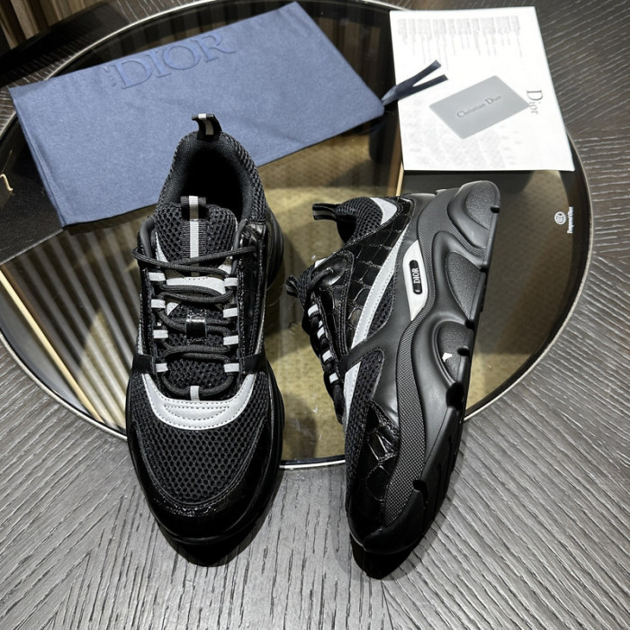 D10R SNEAKER