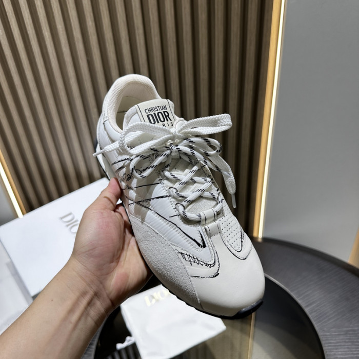 D10R SNEAKER