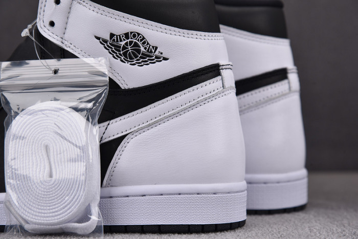 Air Jordan 1 High OG “Reverse Panda” DZ5485-010