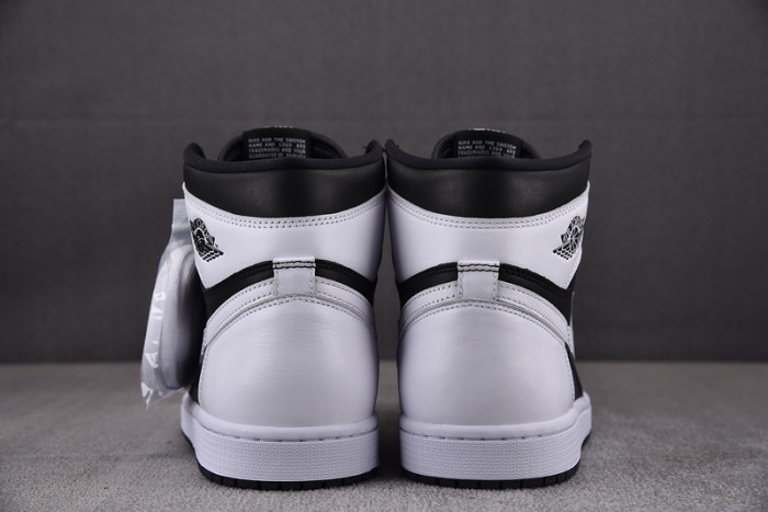 Air Jordan 1 High OG “Reverse Panda” DZ5485-010
