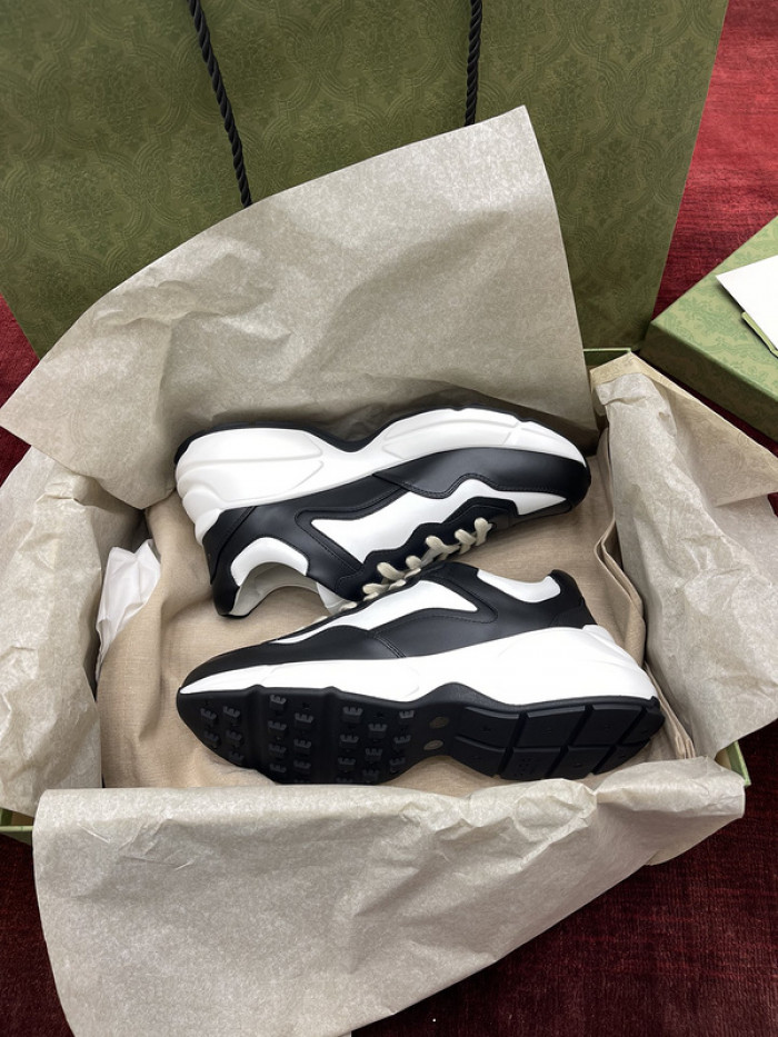 GUI SNEAKER