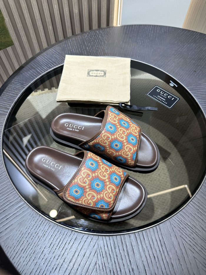 GUI SANDAL