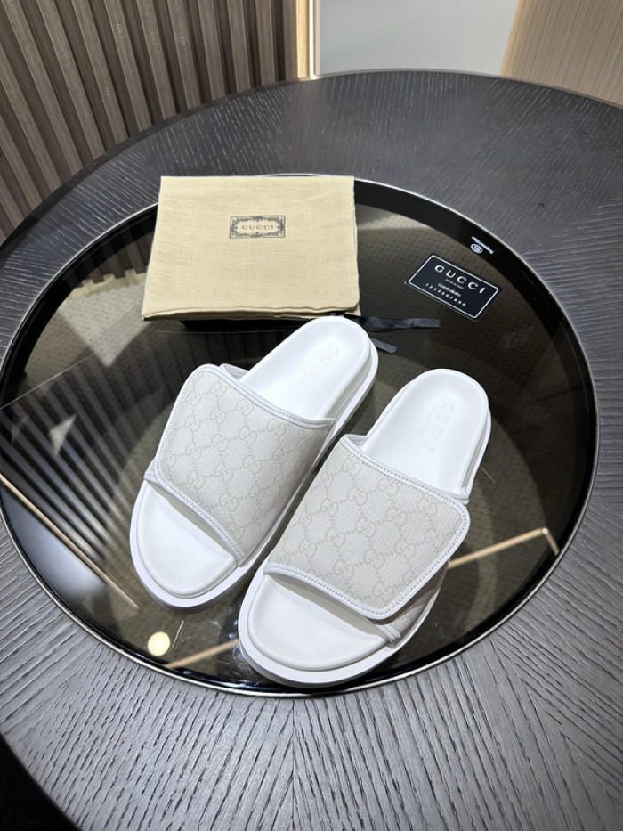 GUI SANDAL