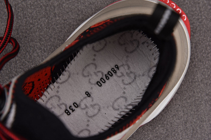 GUI SNEAKER