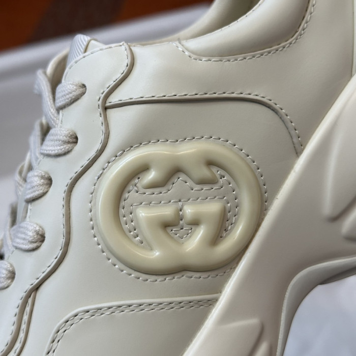 GUI SNEAKER