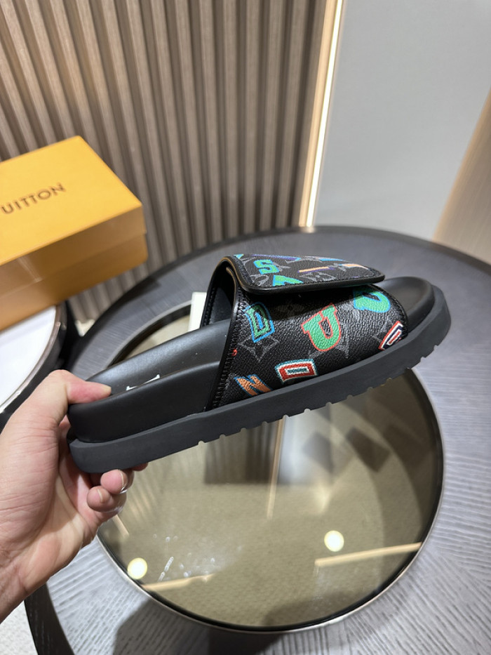 L0VT SANDAL