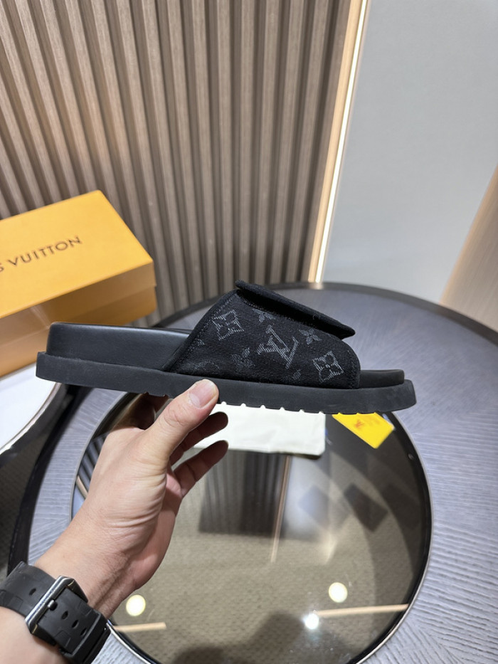 L0VT SANDAL