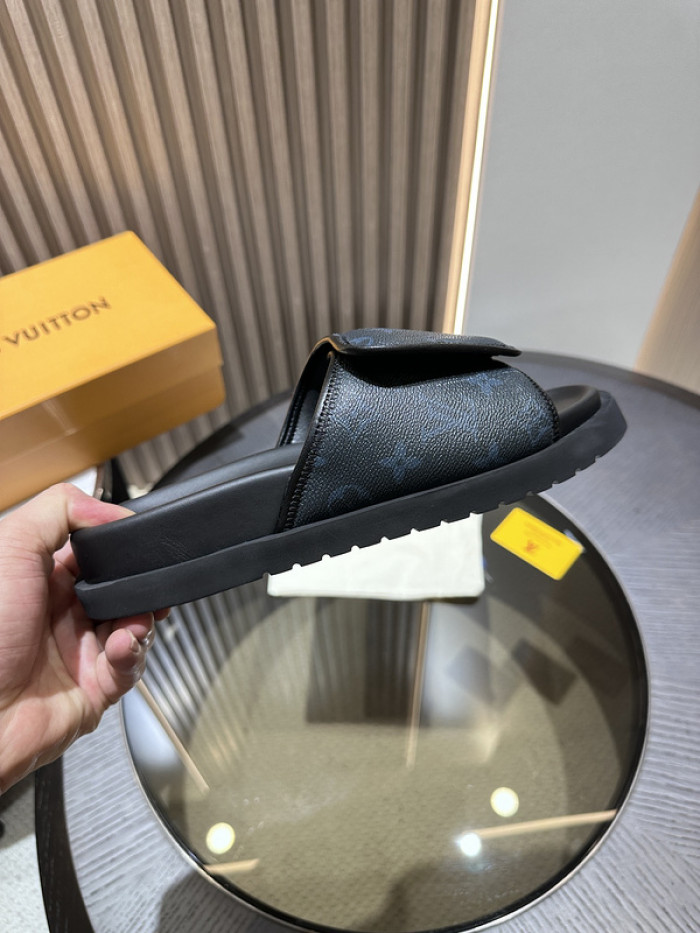 L0VT SANDAL
