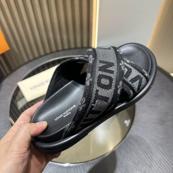 L0VT SANDAL
