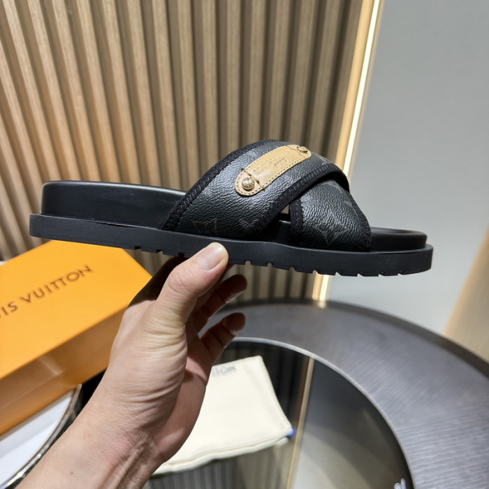 L0VT SANDAL