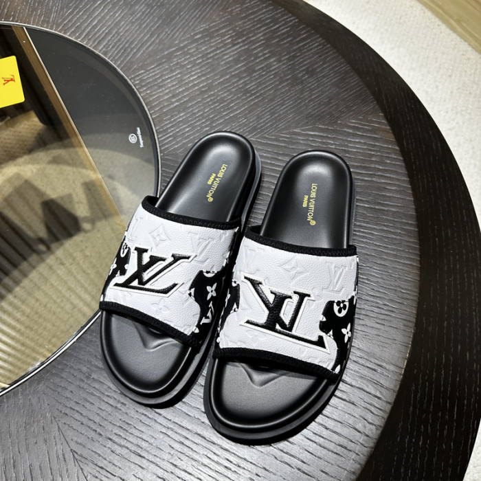 L0VT SANDAL