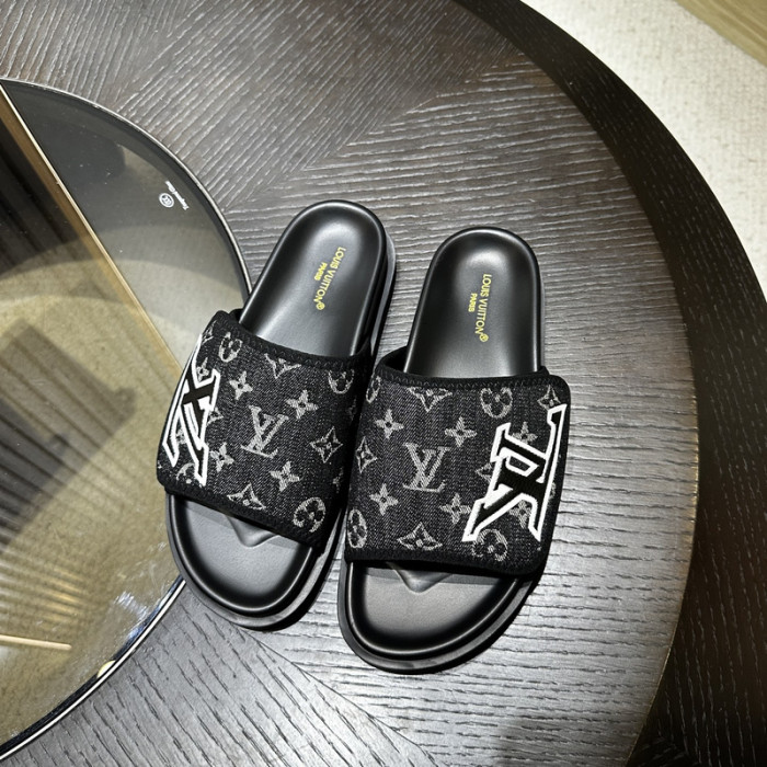 L0VT SANDAL
